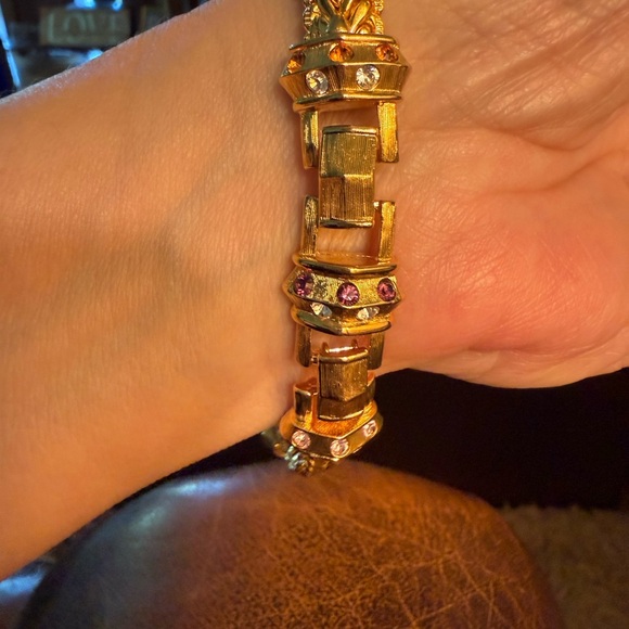 JBK Jacqueline Kennedy Gold Tone Ruby & Crystal Bracelet - Picture 4 of 4